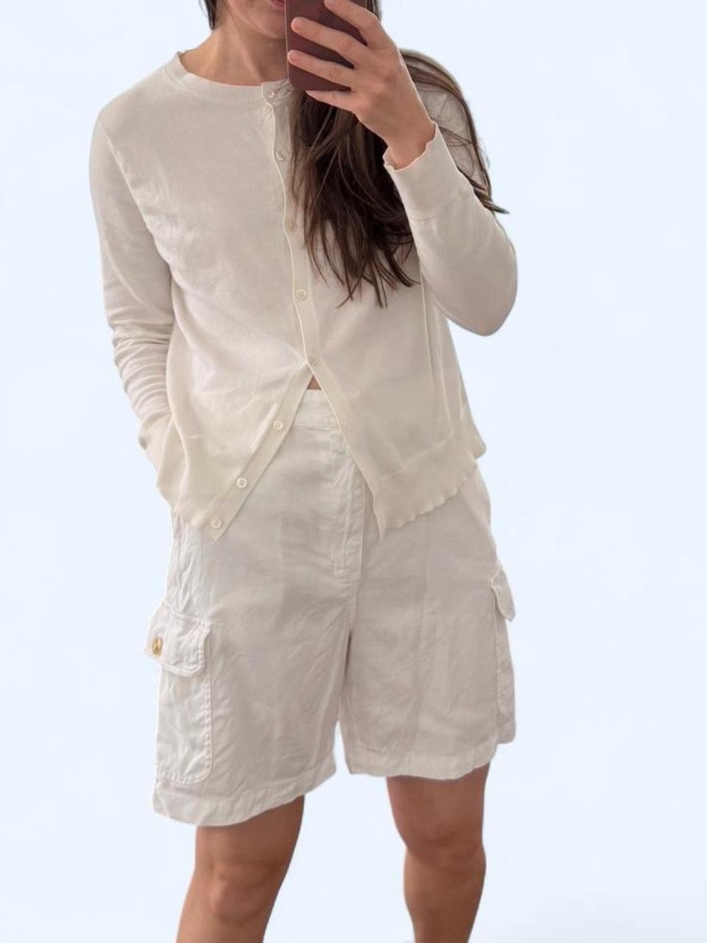 Sundance Women’s White linen blend cargo shorts Size: 10